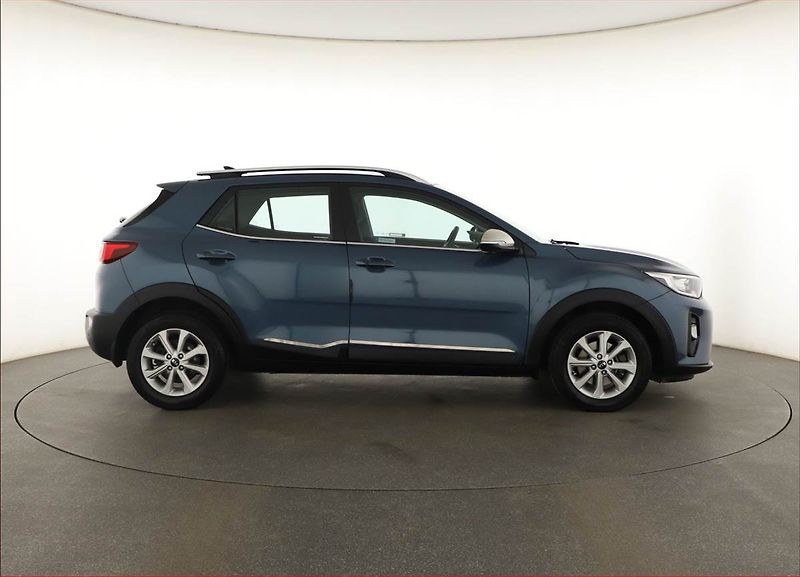 Kia Stonic (2020) 1.4 CVVT, Serv.kniha, Navi - fotka 6 z 20