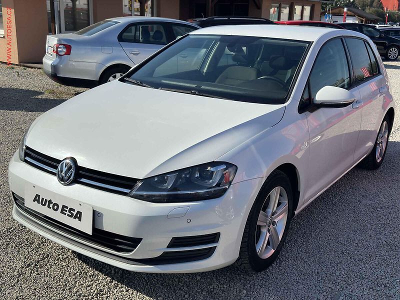 Volkswagen Golf (2013) 1.4TSi, 1.maj, Bixen, AC - fotka 3 z 18