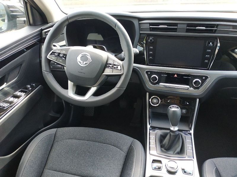 KGM Korando 1.5T, SMART,4WD, MT, SKLADEM - fotka 17 z 35