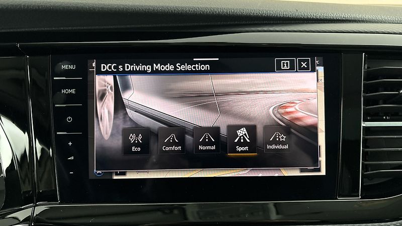Volkswagen Multivan 2.0 TDI DSG 4motion Highline - fotka 27 z 28