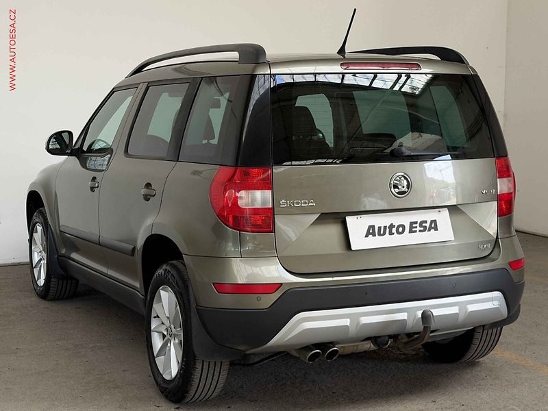 Škoda Yeti (2015) 2.0 TDi, 2.maj,ČR, AMB, TZ - fotka 6 z 18