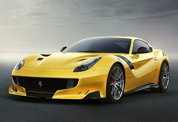 Ferrari F12tdf.