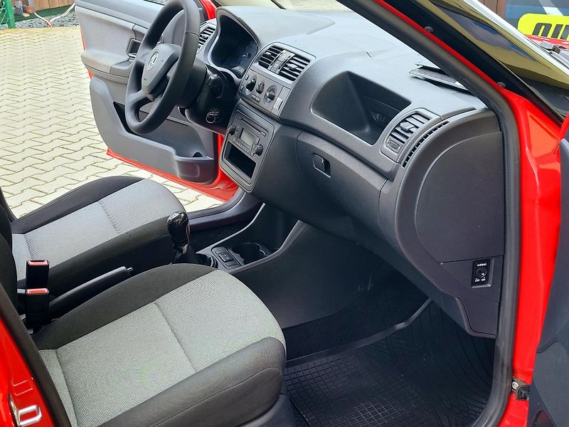 Škoda Roomster TSi *SERV.KNÍŽKA* KLIMATIZACE - fotka 26 z 40