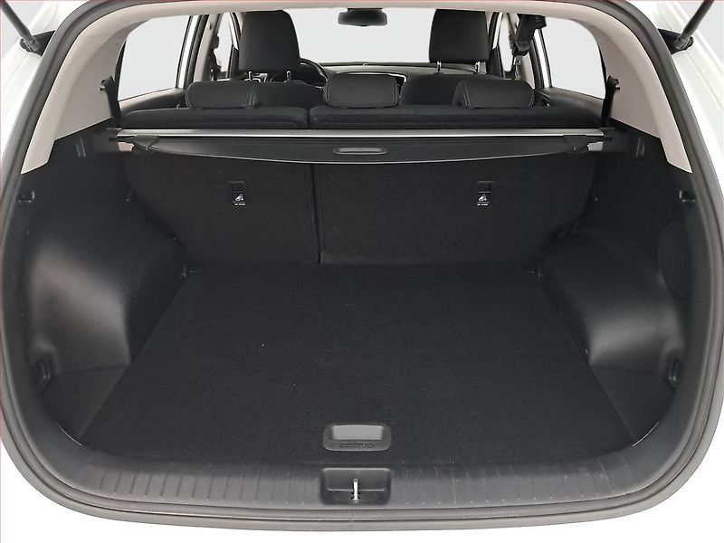 Kia Sportage (2021) 1.6 T-GDI - fotka 14 z 22