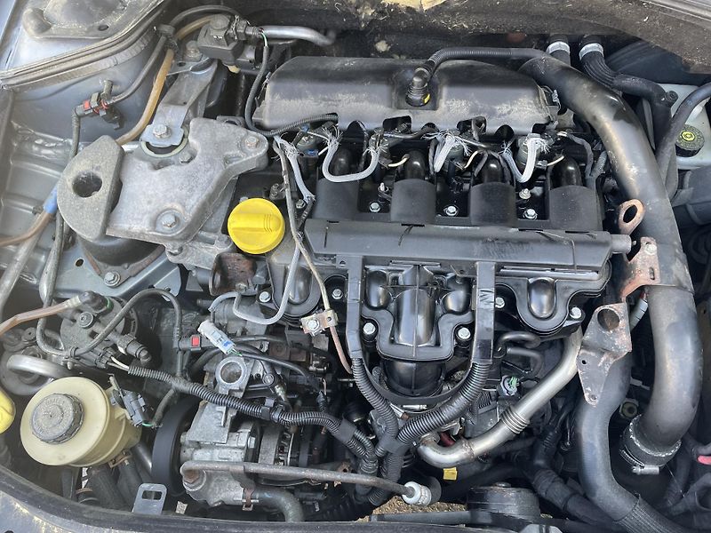 Renault Laguna 2.2 DCI 110Kw NÁHRADNÍ DÍLY - fotka 10 z 10