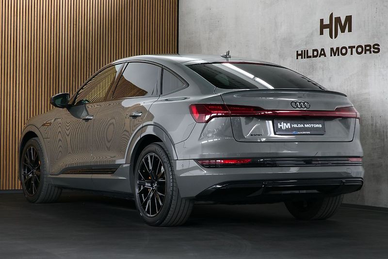 Audi e-tron 55 300kW SB BlackEdit ZÁRUKA - fotka 2 z 48