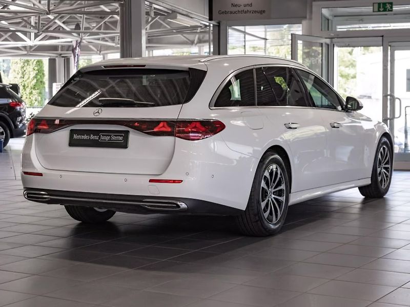 Mercedes-Benz Třídy E 220d Avantgarde Burm Taž Distr - fotka 2 z 20