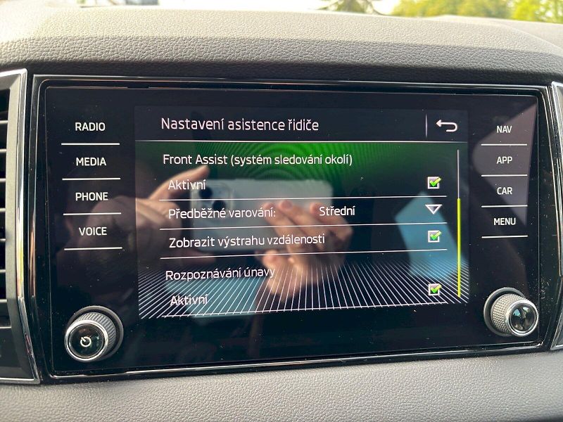 Škoda Karoq (2018) STYLE TSI 1.5/110KW 6MP - fotka 30 z 34