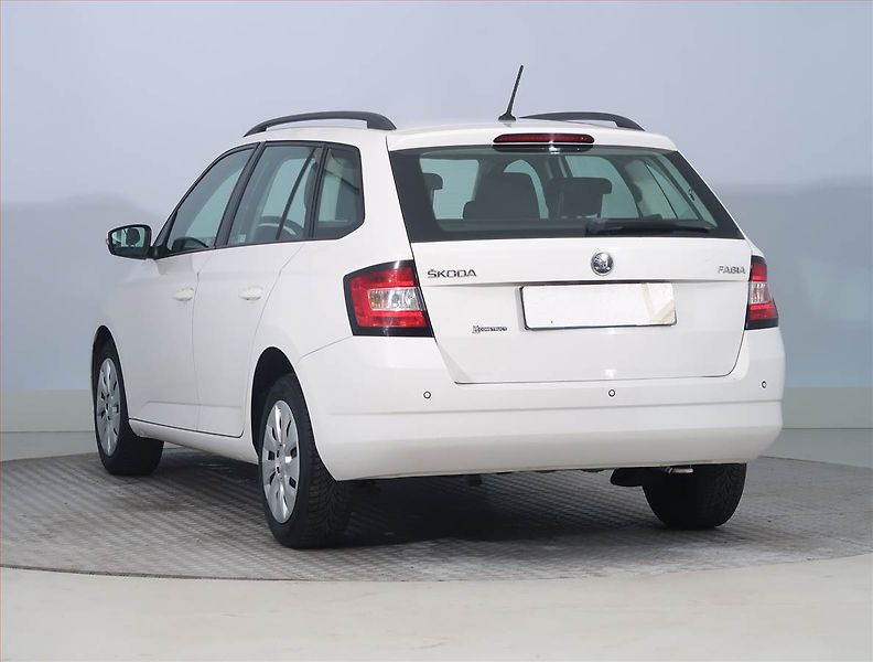 Škoda Fabia (2017) Ambition Plus 1.0 TSI - fotka 4 z 18