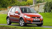 Stáří 8-9 let: 3. Suzuki SX4. Starší SUV jsou s průměrem 20,9 % závad už poměrně rizikovou skupinou, ovšem docela dobře je na tom právě Suzuki SX4, trpící vážnou závadou v 18,8 % případů. Zpravidla se opotřebují poddimenzované podvozkové díly.