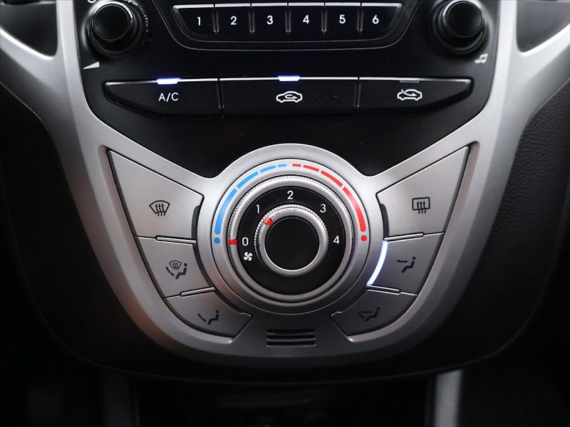 Hyundai ix20 1.4 CRDi 57kW CZ - fotka 20 z 30
