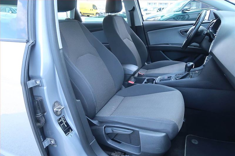 Seat Leon (2017) 1.6 TDI, Automat, Serv.kniha - fotka 9 z 25
