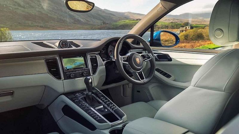 Porsche Panamera 4S Diesel.