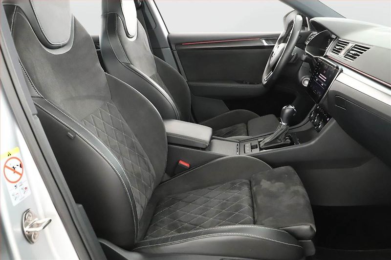 Škoda Superb (2020) Sportline iV 1.4 TSI PHEV - fotka 7 z 31