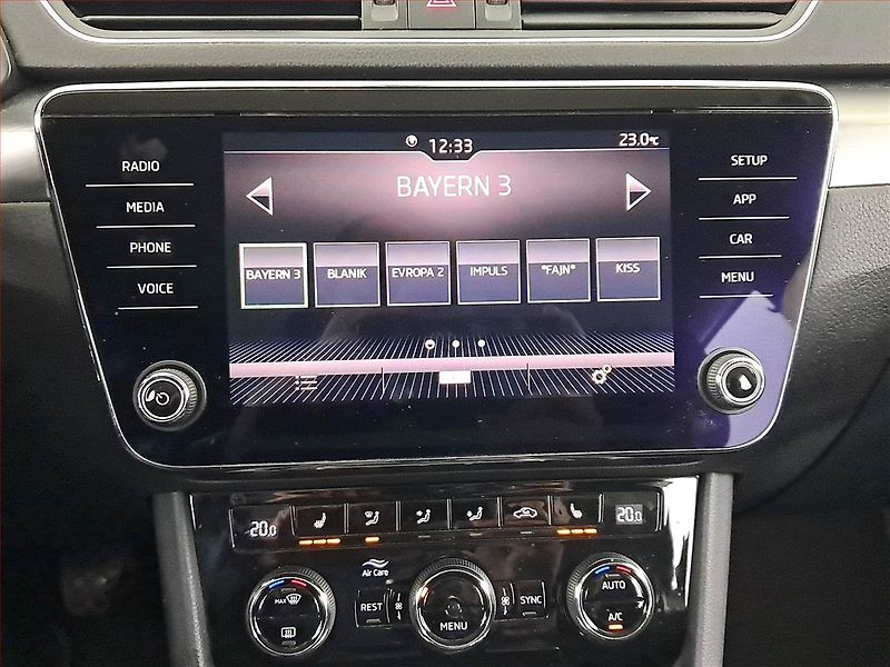 Škoda Superb (2018) Style 2.0 TDI, Serv.kniha - fotka 12 z 17