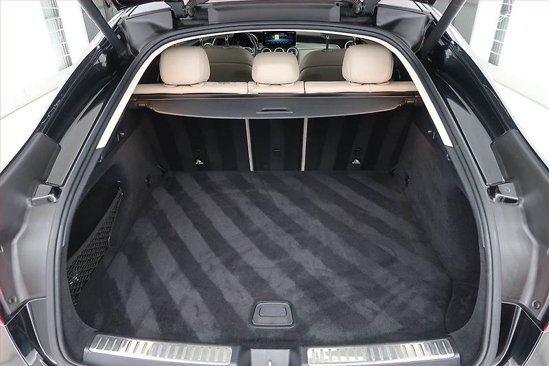Mercedes-Benz GLC (2021) 220 d - fotka 14 z 25