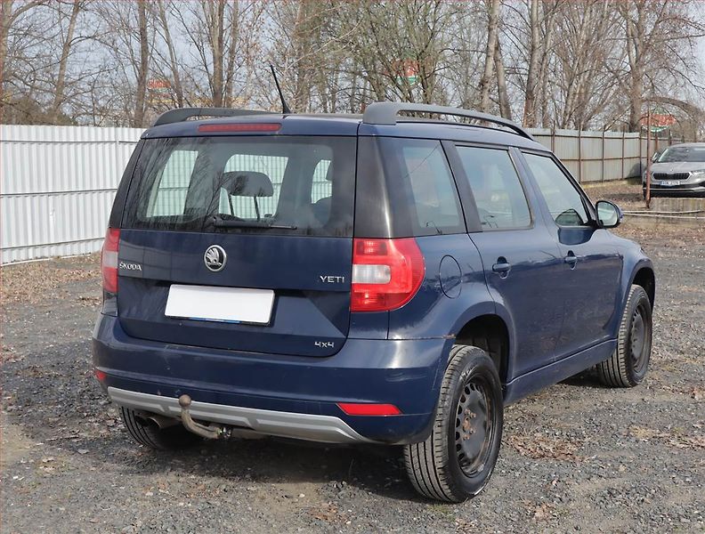 Škoda Yeti (2016) 2.0 TDI, 4X4, ČR,1.maj - fotka 5 z 17