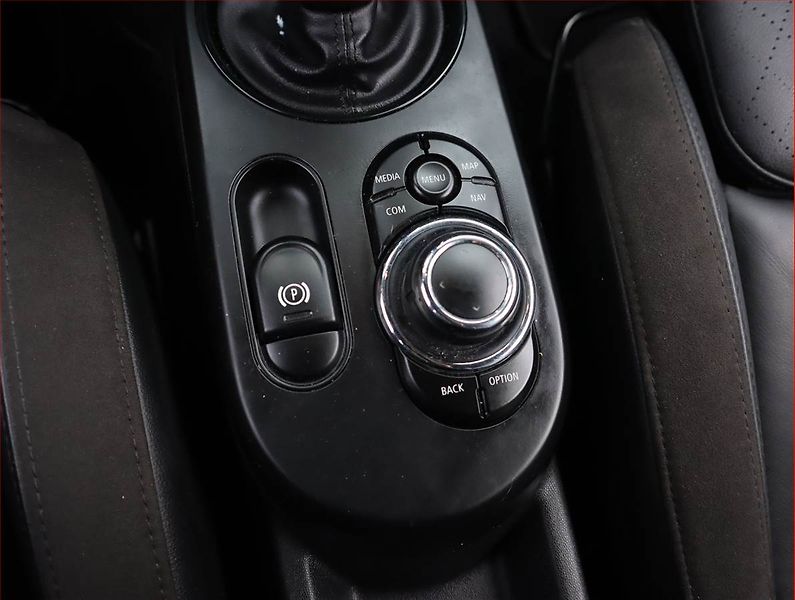 Mini Ostatní (2021) Cooper SE 32 kWh, SoH 96% - fotka 19 z 22