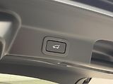 Jaguar F-Pace D300 R-DYNAMIC HSE REZERVACE - náhled 33