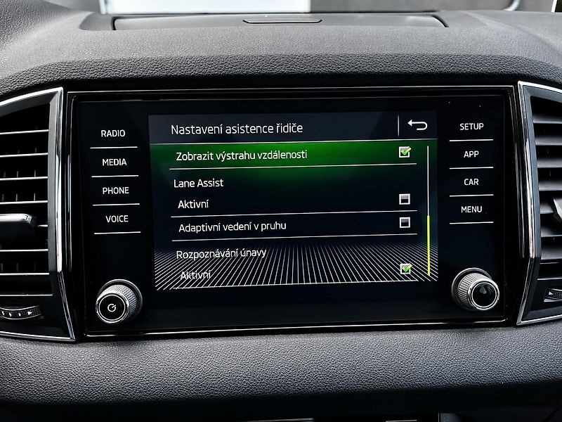 Škoda Karoq (2020) 1.5 TSI 110 kW DSG STYLE - fotka 24 z 41