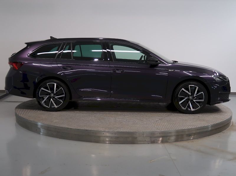 Škoda Octavia (2025) SPORTLINE 1.5TSI 110KW CANTON - fotka 8 z 41