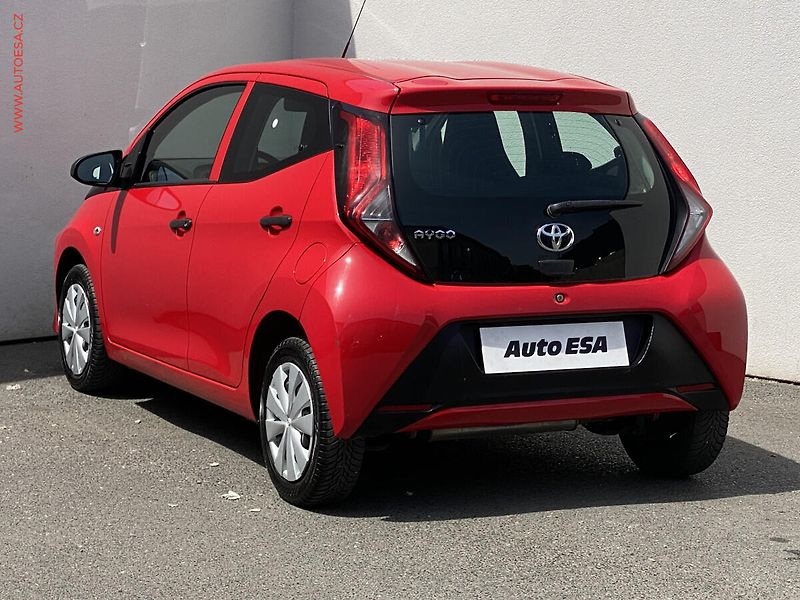 Toyota Aygo (2021) 1.0 VVT-i, 1.maj,ČR, AC, - fotka 6 z 13