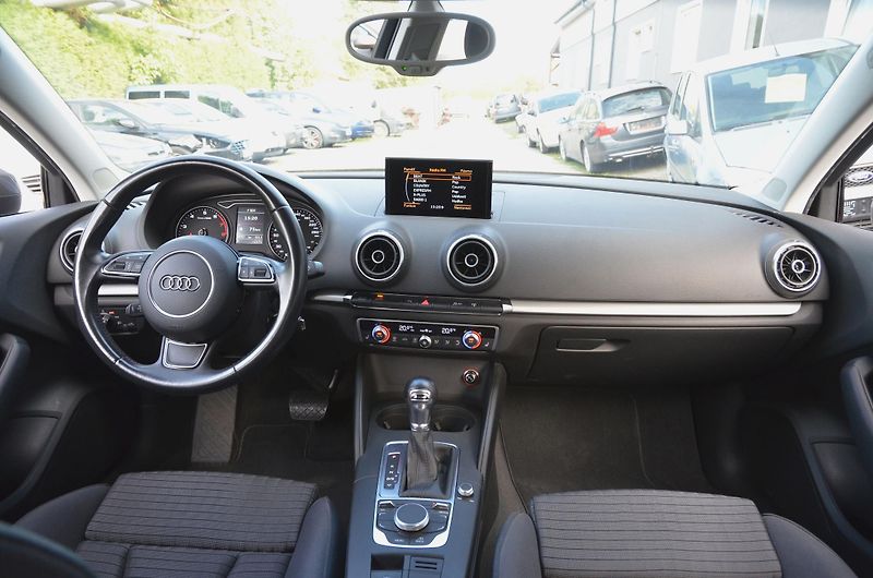 Audi A3 (2015) 1.4 TFSi 92kW AT / 69tkm 1.MAJ - fotka 15 z 38