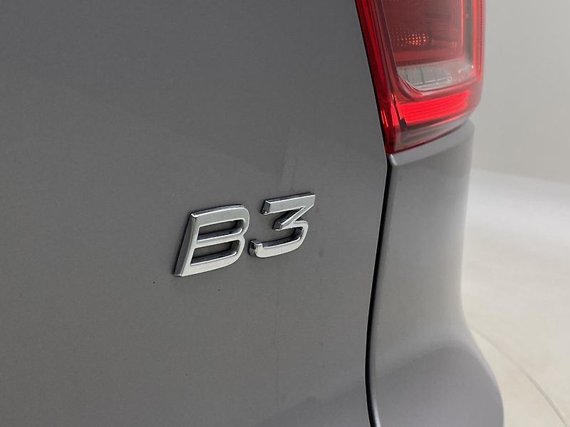 Volvo XC40 B3 AUT DARK PLUS - fotka 20 z 62