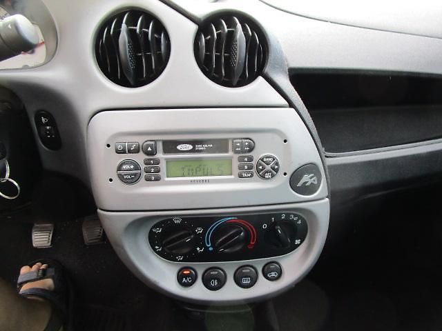 Ford Ka 1,3 - 44KW - fotka 11 z 12