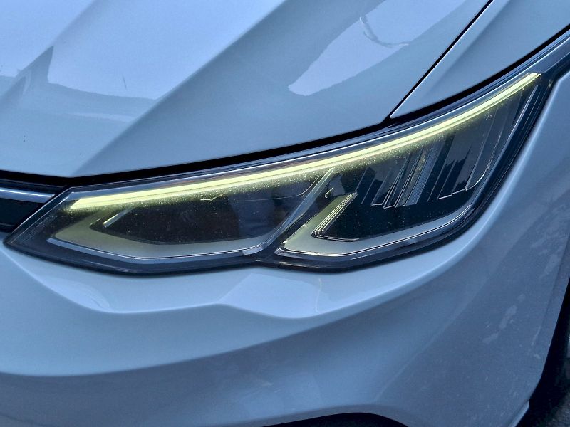 Volkswagen Golf (2020) Life 1,5TSi 96kW - fotka 32 z 33