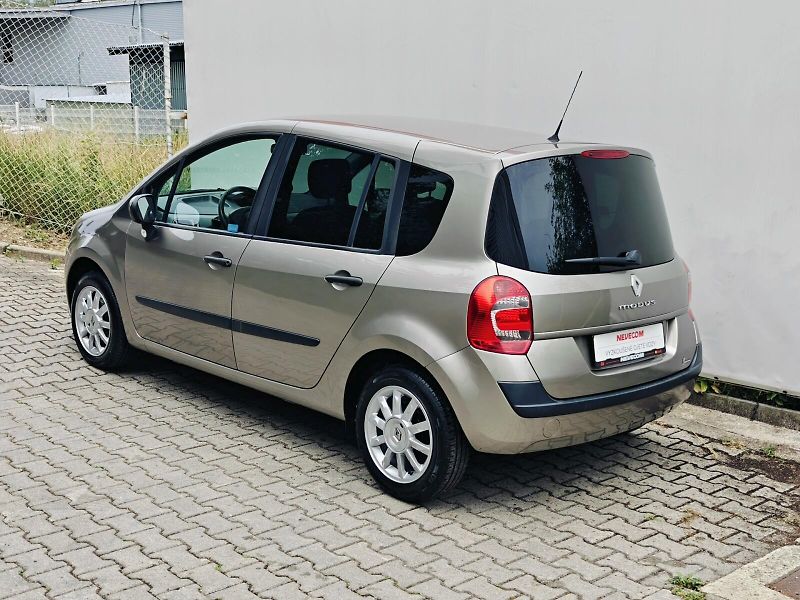 Renault Modus (2009) 1,2 16V 55 kW Alur - fotka 8 z 35
