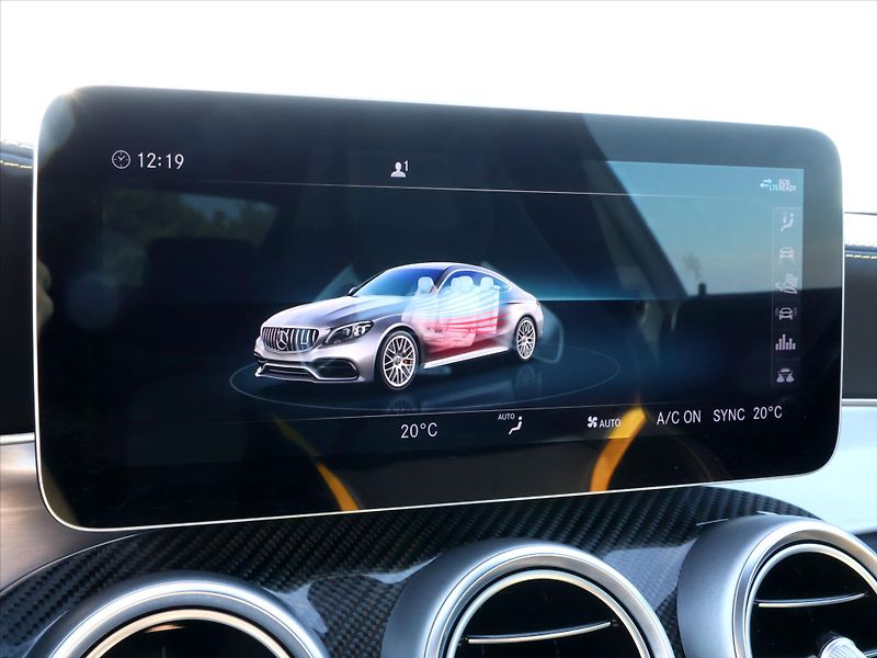 Mercedes-Benz Třídy C 63 S 4,0 AMG 375kW DPH Záruka - fotka 33 z 51