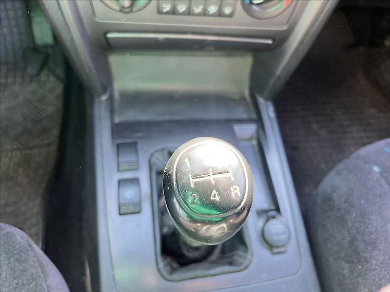 Hyundai Terracan 2,9 CRDi 110KW 4x4 TAŽNÉ - fotka 18 z 29