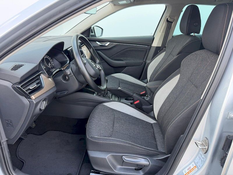 Škoda Scala (2022) 1.5 TSI 110kW Style Full-LED - fotka 5 z 35