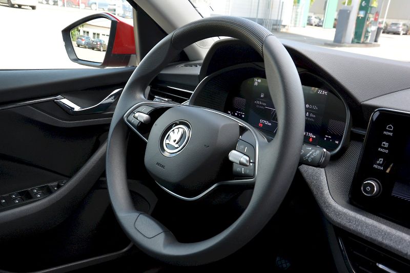 Škoda Kamiq (2024) 1.0 TSI 85 kW Selection - fotka 17 z 23