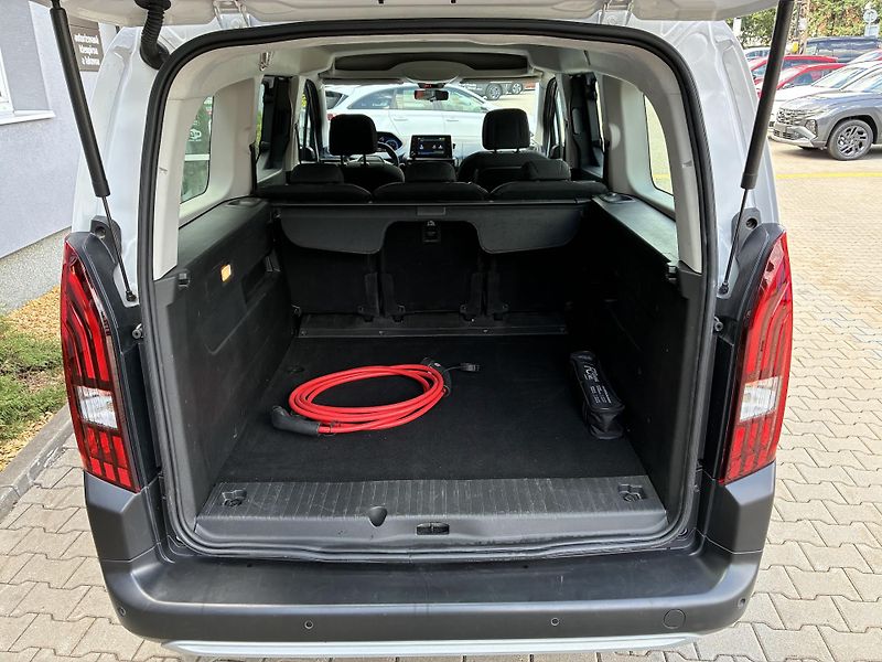 Peugeot Rifter EV,e-GT 50 kWh-100KW, 22 000KM - fotka 19 z 21
