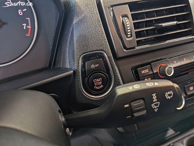 BMW Řada 1 116 i 100kW VÝHŘEVY, PDC - fotka 20 z 23