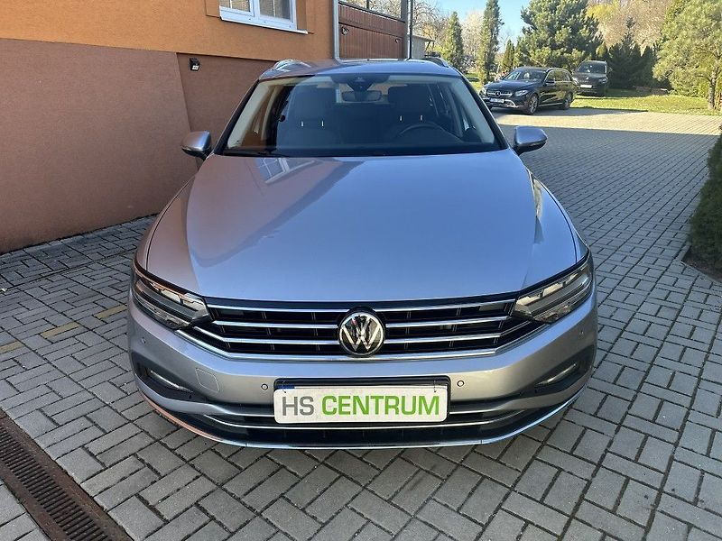 Volkswagen Passat 2.0 TDi 110kW serviska - fotka 8 z 28
