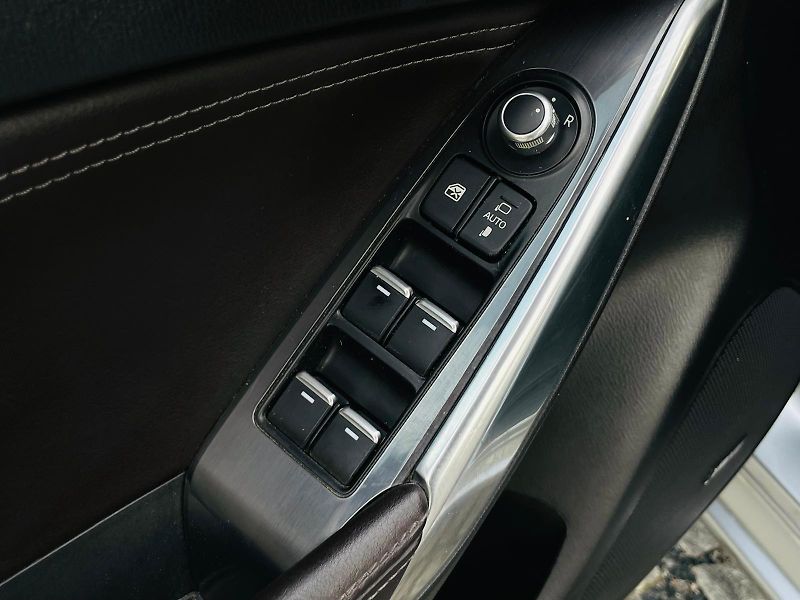 Mazda 6 2.5i AUT KAMERA SERVISKA TAŽNÉ - fotka 36 z 61