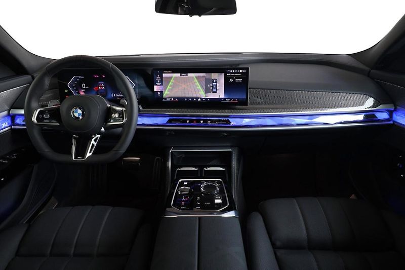 BMW Řada 7 740d xDrive Sedan - fotka 5 z 37
