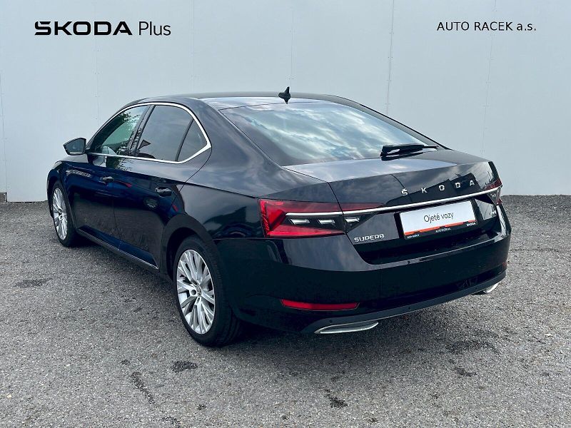 Škoda Superb (2020) 2.0 TDI 147kW L&K 4x4 DSG - fotka 2 z 32