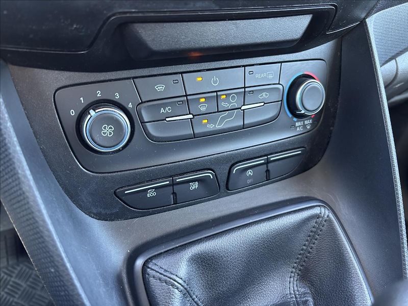 Ford Transit Connect 1,5 Ecoblue 74kW L1 - fotka 28 z 32