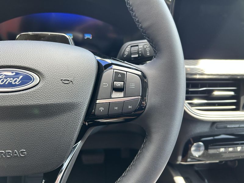 Ford Kuga Top Edition 2.5 HEV 132 kW - fotka 22 z 37