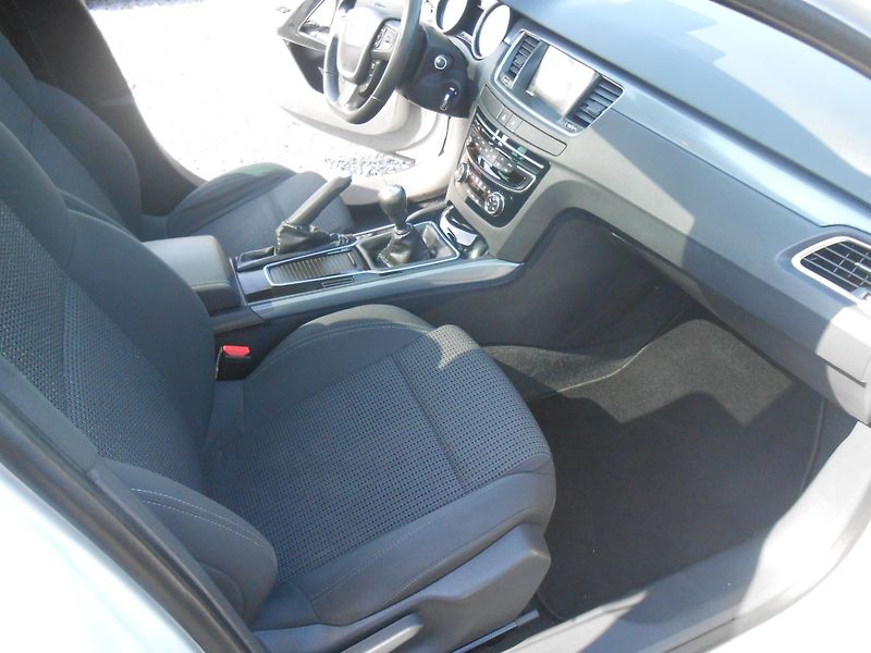 Peugeot 508 NAVI, 172tkm,PANORAMA - fotka 16 z 34