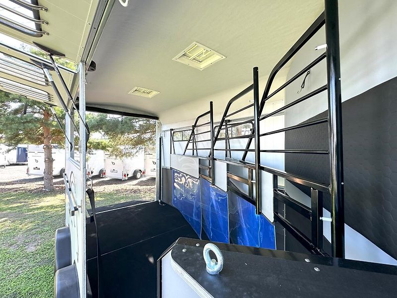 Cheval Liberté (2026) MAXI 4 - MODRÝ - fotka 23 z 32