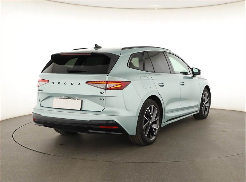 Škoda Enyaq (2022) Sportline iV 80 (82 kWh) - fotka 5 z 22