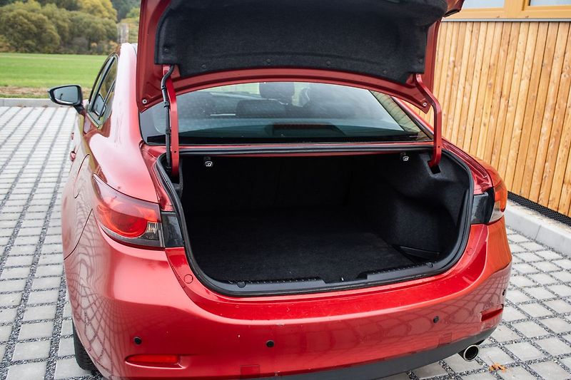 Mazda 6 - fotka 26 z 32