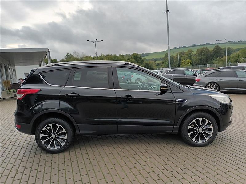 Ford Kuga 2,0 TDCi,120kw,4x4,NAVI,KAMERA - fotka 4 z 50