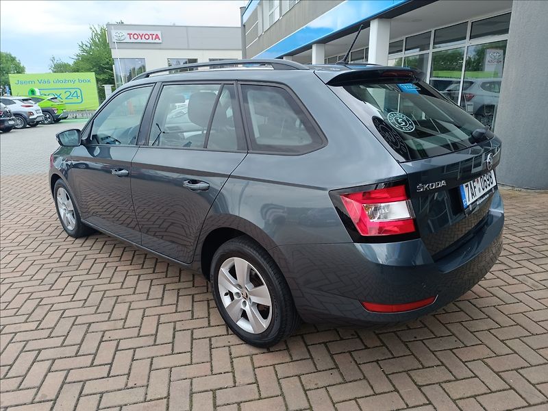 Škoda Fabia 1,0 TSi Ambition - fotka 7 z 18