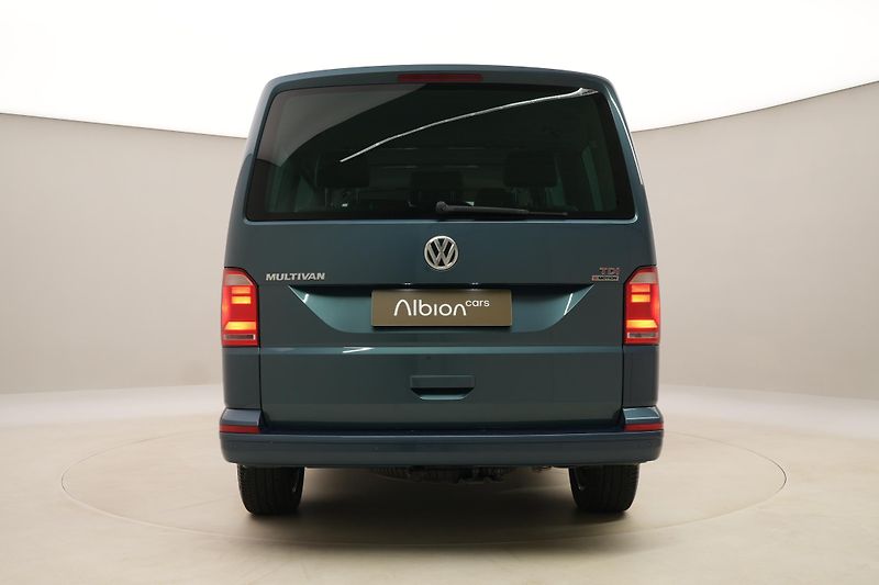 Volkswagen Multivan 2.0TDI 170kW 4MOTION DSG 7míst - fotka 11 z 34